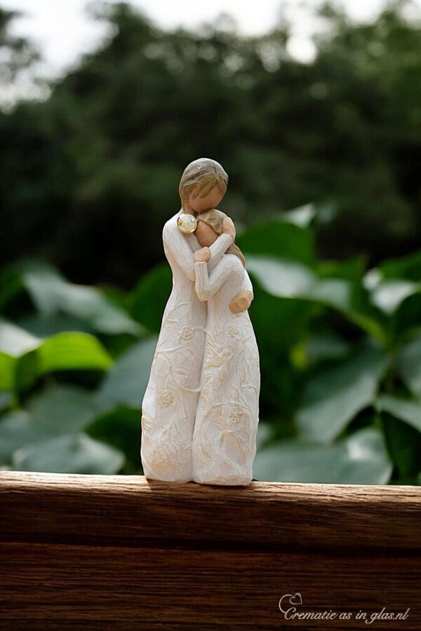 Willow Tree figurine Close to Me mother and daughter in gentle embrace with mini urn for ashes or a lock of hair