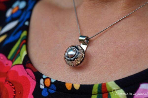 DSH4016 | Ladies pendant with cremation ashes or hair - Image 4