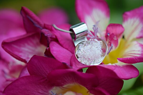 DSH4018 | Ladies pendant with cremation ashes or hair - Image 2