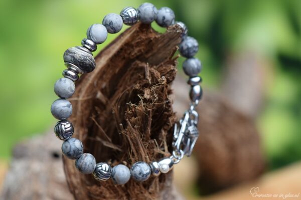 HSNA4021 | men’s memorial bracelet with cremation ashes and natural stone - Image 4