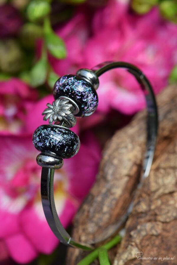 GDDVS7001 | Women's Memorial Jewelry – Multiple Ashes or Hair Integrations - Image 2