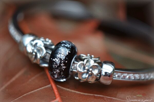 DSA3003 | Women’s memorial bracelet with cremation ashes - Image 4
