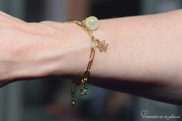 DSA3023 | Women’s memorial bracelet with cremation ashes - Image 4