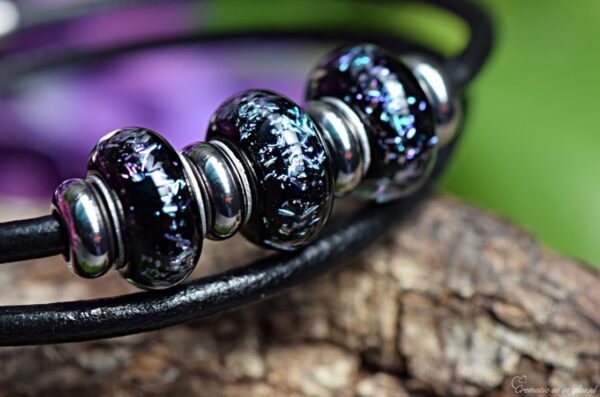 DSA3005 | Women’s memorial bracelet with cremation ashes - Image 3