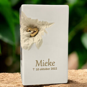 Pillar urn in white color with golden heart