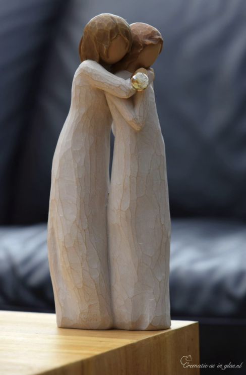 WTU8018 | Willow Tree Chrysalis with mini urn - Image 3