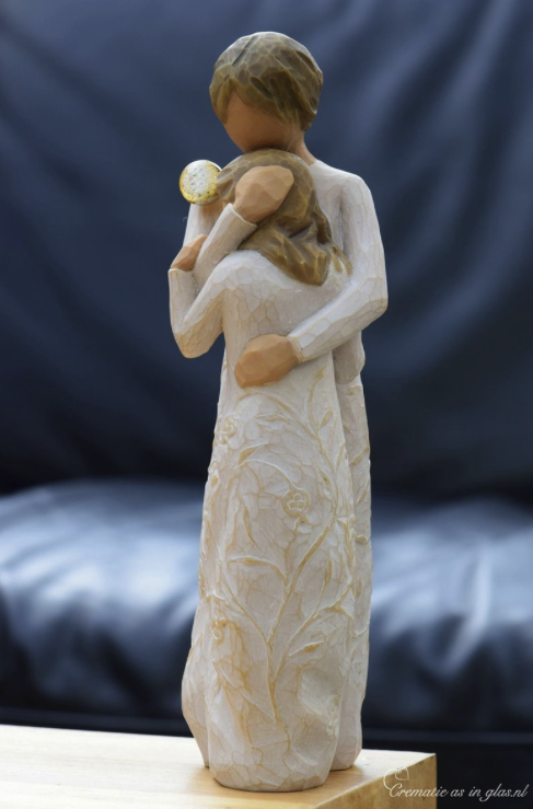 WTU8024 | Willow Tree Close to me with mini urn - Image 3