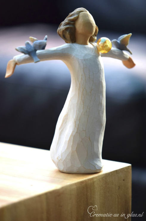 WTU8019 | Willow Tree Happiness with mini urn - Image 2