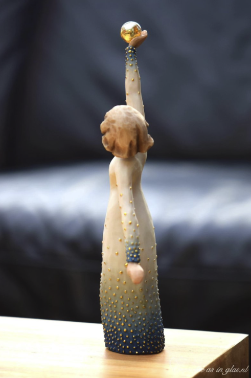 WTU8013 | Willow Tree Shine with mini urn - Image 4