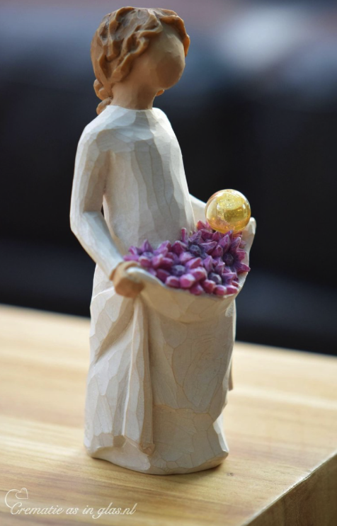 WTU8007 | Willow Tree Simple Joys with mini urn - Image 2