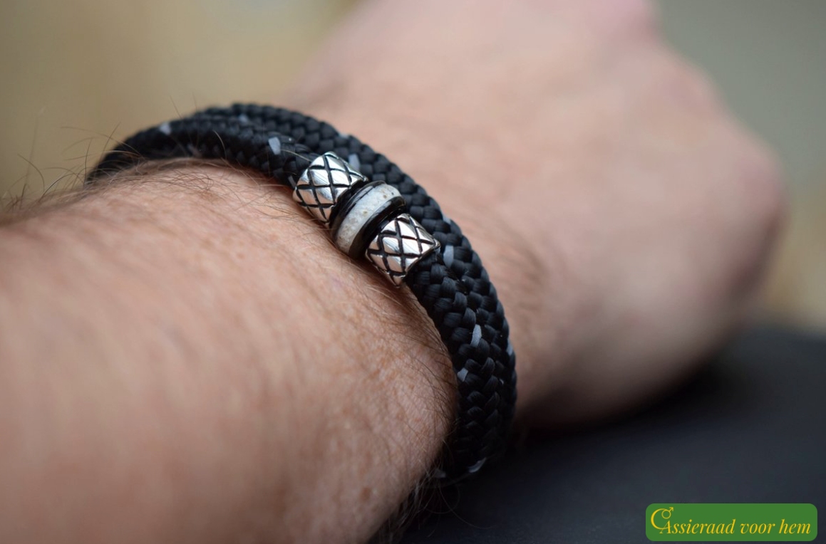 Black men’s memorial bracelet with cremation ashes bead and silver vintage design beads