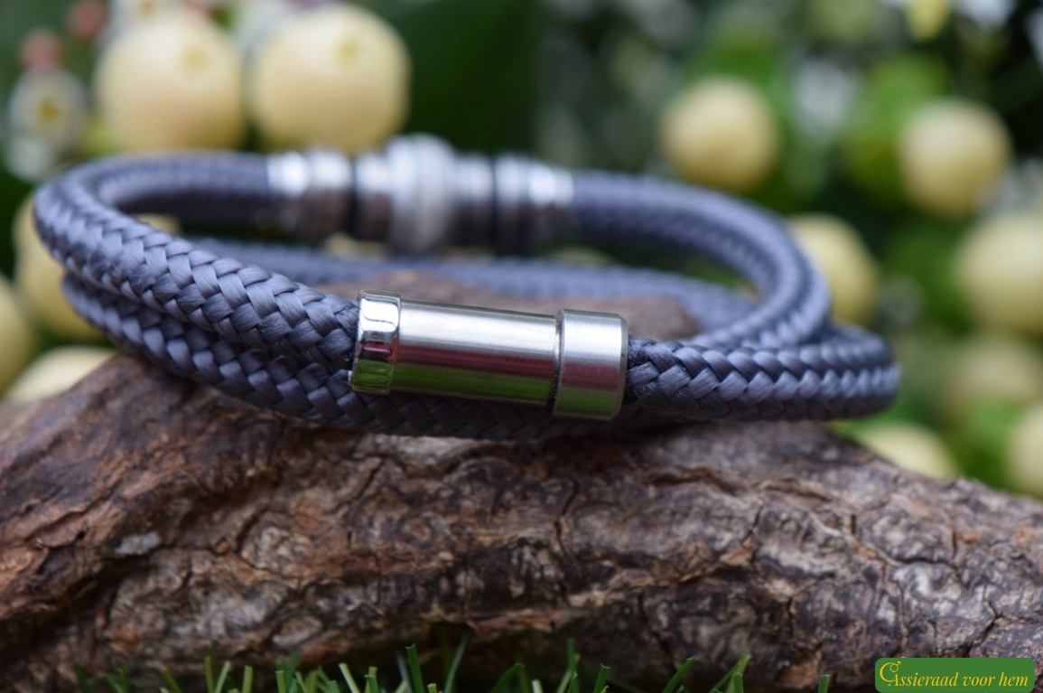 Back view of grey sailrope men’s bracelet with silver stainless-steel slide clasp.
